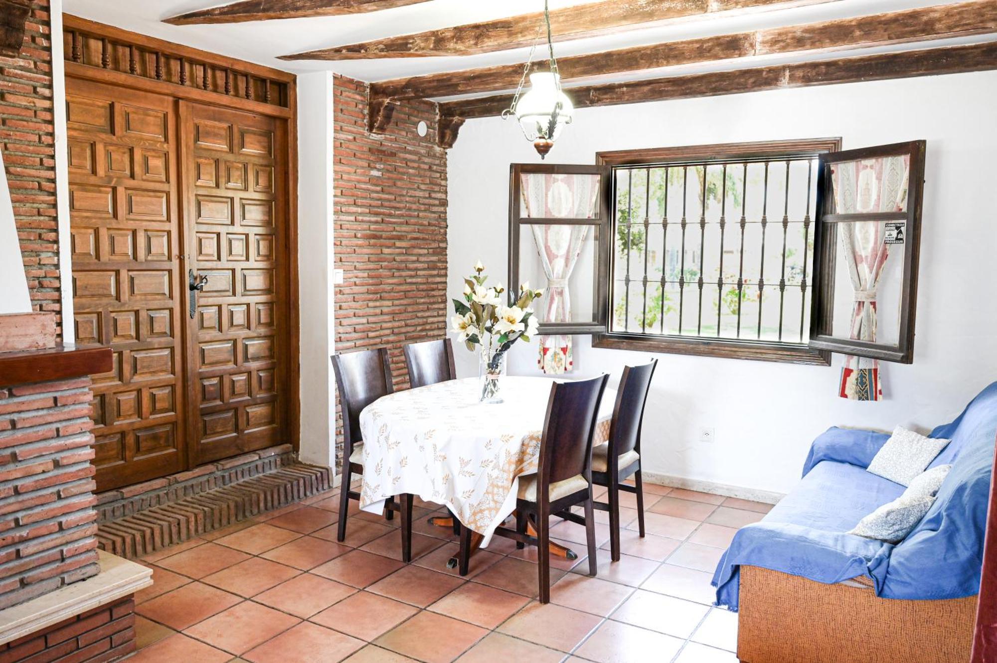 Amplia Casa Rural Con Precioso Jardin Cerca De Malaga Capital. Habitación foto